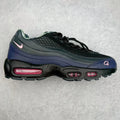 C - SNEAKERS