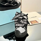 L - SNEAKERS