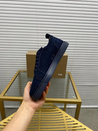 C - SNEAKERS