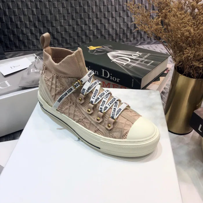 D - SNEAKERS