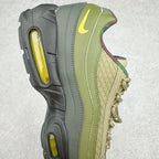 C - SNEAKERS