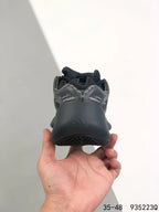Y - SNEAKERS
