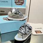 L - SNEAKERS