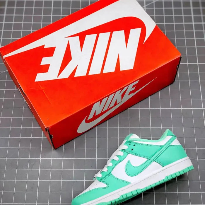 N - SNEAKERS
