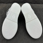 V - SNEAKERS