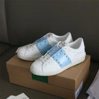 V - SNEAKERS