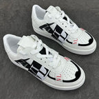 V - SNEAKERS