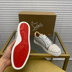 C - SNEAKERS