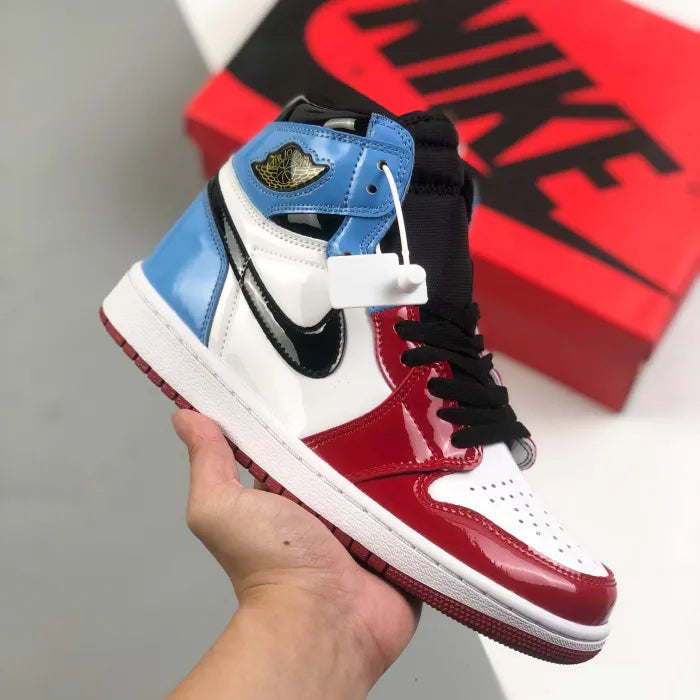 N - SNEAKERS